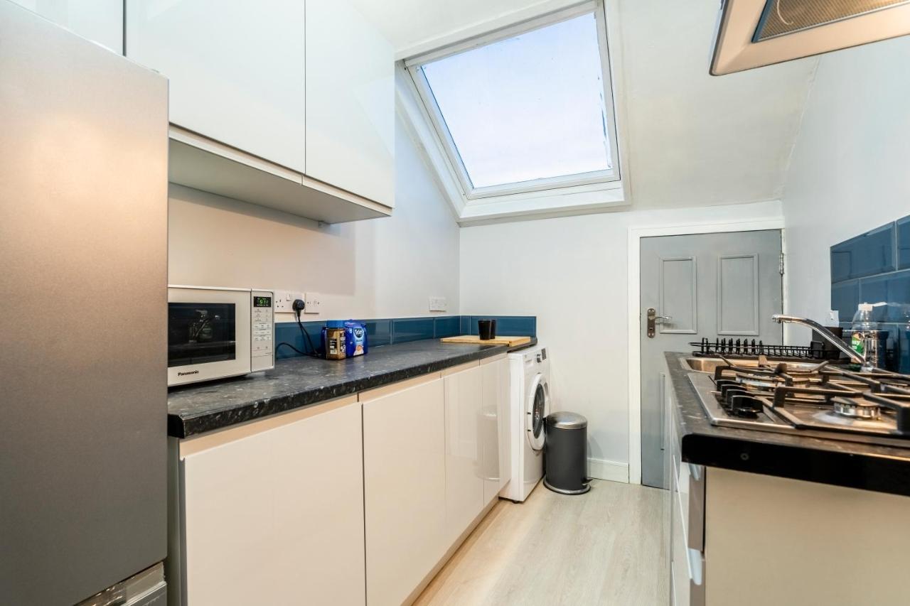 Deluxe 2-Bedroom Flat With Free Parking 伯明翰 外观 照片