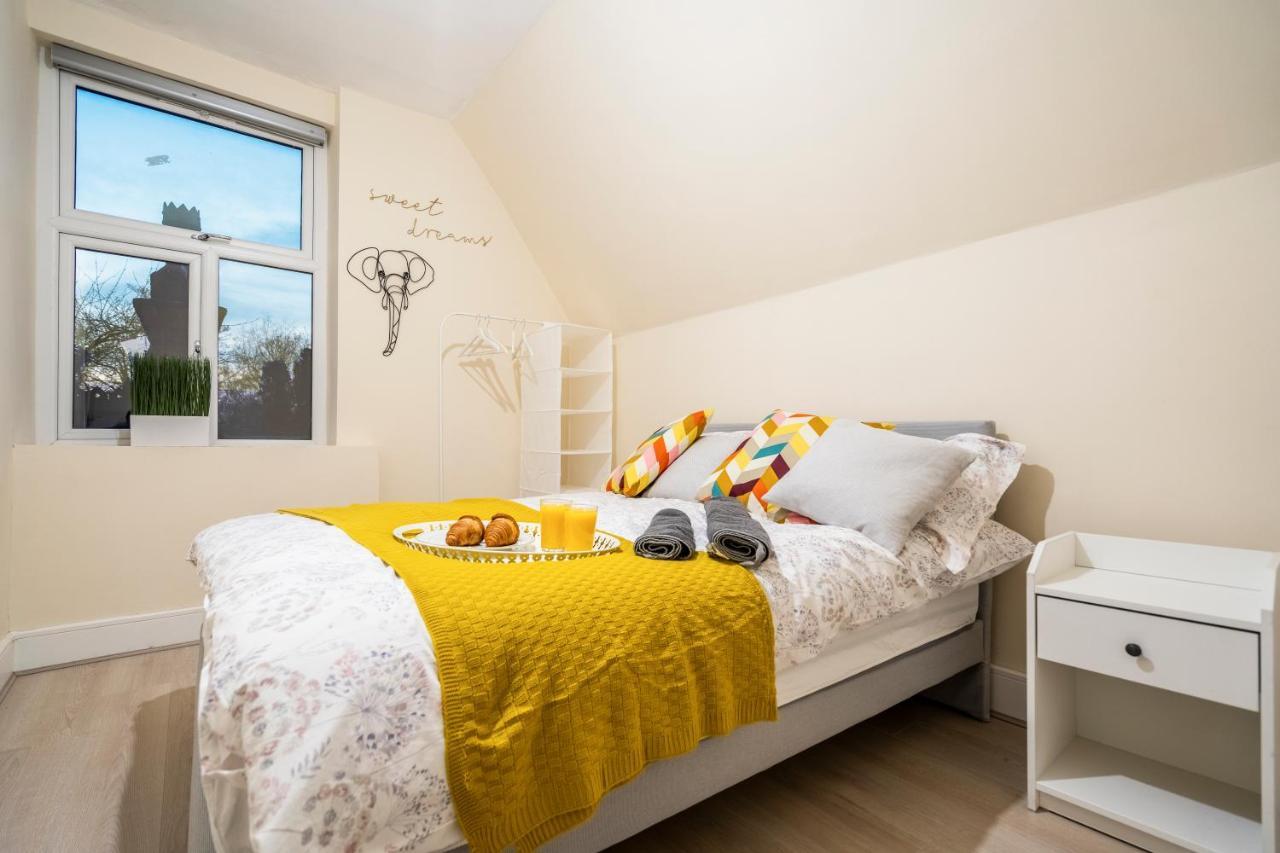 Deluxe 2-Bedroom Flat With Free Parking 伯明翰 外观 照片